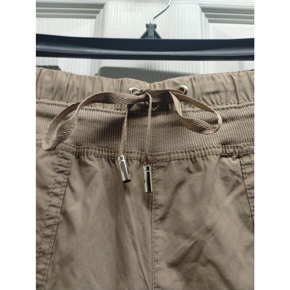 Nautica NWT Women's Size Small Brown Mid-Rise Cropped Utility Roll-Tab Leg Pants - Picture 3 of 7